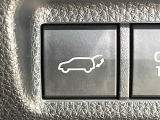 【パワーバックドア】スマートキーや運転席のボタンを押すだけでリアゲートが自動で開閉します!荷物を持っている時や、高い位置にあるバックドアを閉める際に便利な機能です♪