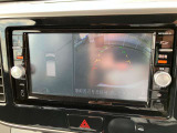 『上から丸見え』のアラウンドビューモニター搭載!車を上から見下ろした状態がナビ画面に映し出されるので、前後・左右の障害物を確認でき、安心・安全です♪一度使用すると、手放せなくなる装備です!