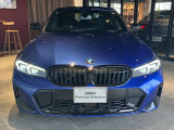 ☆BMWの代名詞とも言える【キドニーグリル】一目見ただけでBMW車であると認識できる確固たるアイコンとして存在感を放ちます☆