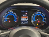 【メーターまわり】ドライバーから見やすい位置にあって安全運転に寄与します。マルチインフォメーションディスプレイでは、クルマに関する情報の確認はもちろん、各種安全機能・装備のON/OFFも設定可能。