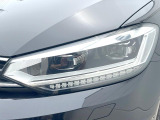 ●LEDヘッドライト:夜間走行時も良好な視界を確保し安心して運転できる高輝度LEDヘッドライトを装備!点灯速度が早く、消費電力も抑えられています。