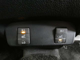 運転席と助手席には寒い時にうれしいシートヒーターが装備されてます。