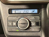 車内空調は&rdquo;AUTOエアコン&rdquo;にお任せ。運転に集中出来ますよ!