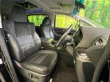 運転席シート廻りは使用感も少なく、良好な状態となっています。丁寧に使われていたことがよくわかりますね。