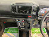 ご納車前に納車点検(法定12ヶ月点検相当)を実施し、基本性能に関わる機能や状態を徹底的に点検します。