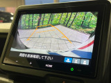 【バックカメラ】駐車時に後方がリアルタイム映像で確認できます。大型商業施設や立体駐車場での駐車時や、夜間のバック時に大活躍!運転スキルに関わらず、今や必須となった装備のひとつです!