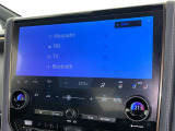 ディスプレイオーディオを装備。スマホとクルマをつなぐことで、これまでのナビに加えて、いろんなサービスが楽しめます。