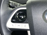 ステアリングスイッチ装備!運転しながら手元でオーディオの操作などができます。