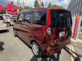 両側スライドドア(助手席はパワースライドドア)で狭い場所での乗り降りもラクチンです。
