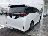 全国のトヨタディーラーにて保証が受けられるロングラン保証が1年間無料でつきます。別途費用にて3年間に延長できます。