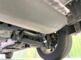お車を安心してお乗りいただく為には、足回りの定期点検が欠かせません。サービスサポート(有償保証)では無料点検もご提供しており、安心のカーライフをお過ごしいただけるサポート体制が整っています。