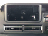 当車両はオーディオレスです。多彩なナビゲーション・オーディオをご用意しております。詳しくは当店スタッフにお問い合わせください。