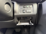 【アイドリングストップ】停車時にブレーキを踏むことでエンジンを停止し、燃費向上や環境保護につなげるという機能です