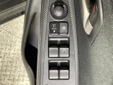 【パワーウインドウ】運転席のスイッチで、各席の窓ガラスの開閉ができます!あると便利ですよね!