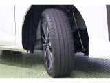 タイヤサイズ 175/55R15。