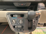 ダイハツディーラーでは「ダイハツ認定U-CAR」という基準を設け、車選びに詳しくないお客様でも「安心して選べる」をご提供しています。