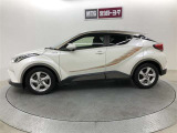 トヨタ自慢の&ldquo;まるごとクリーニング&rdquo;を施工済!ボディーはもちろん、タイヤ・ホイールまで、ピッカピカ☆♪比べてください、自信があります!)
