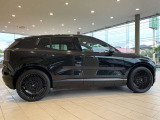 ロングホイールベース&ショートオーバーハングがもたらす、スポーティなサイドシルエット
