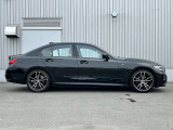 BMW認定中古車は、ドイツ本社と同様の教育・訓練を受けたBMW専門のメカニックが100項目以上のポイントを徹底的にチェックし、厳選した車輌のみを販売しております。