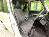 運転席シート廻りは使用感も少なく、良好な状態となっています。丁寧に使われていたことがよくわかりますね。
