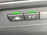 ●レーンディパーチャーウォーニング+衝突軽減システム:走行中、車線を逸脱した際にハンドルが震え運転者に警告してくれるセーフティシステムです。