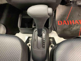 群馬ダイハツでは、安心してお乗りいただけるようにすべての車に検査・クリーニングを実施しています。
