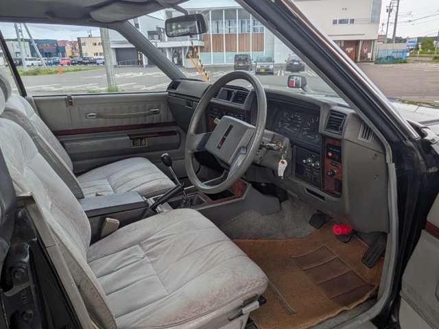旧車当時物430セドリックHT純正運転席PW集中スイッチです 日産 セドリックセダン 430セドリック ターボS E-430 5速MT 保証書