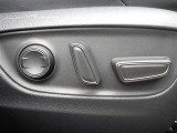 運転席パワシート採用してます。高級感あります。