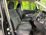 運転席シート廻りは使用感も少なく、良好な状態となっています。丁寧に使われていたことがよくわかりますね。