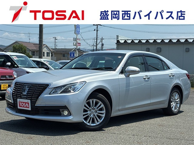 クラウン 2.5 ロイヤルサルーン i-Four 4WD 