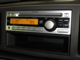 純正CDコンポはCDプレーヤー・AM/FMチューナー付です。お好みの音楽を聞きながらのドライブは楽しさ倍増ですね!