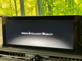 【メーカー純正12.3型ナビ】インテリアに溶け込むスタイリッシュな「専用設計」メーカーナビを装備♪視認性や操作性など基本性能にも優れ、より上質なカーライフをお楽しみいただけます。