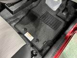 嬉しい純正フロアマット付き♪ 状態も良好です(^^♪