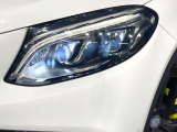 ●LEDヘッドライト:夜間走行時も良好な視界を確保し安心して運転できる高輝度LEDヘッドライトを装備!点灯速度が早く、消費電力も抑えられています。