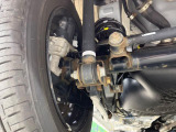 お車を安心してお乗りいただく為には、足回りの定期点検が欠かせません。サービスサポート(有償保証)では無料点検もご提供しており、安心のカーライフをお過ごしいただけるサポート体制が整っています。