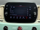7inモニターUconnect装備。タッチスクリーンをタップスワイプするだけですべての機能を呼び出せます。AppleCarPlayおよびAndroid Auto対応。