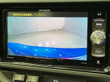 バックガイドモニターで、後方を確認しながら安心して駐車することができます。運転初心者も熟練者も必須の機能ですよ!