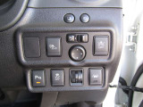 ご検討中のお車に装備されていない部品(ナビゲーションやドライブレコーダー等)や外装コーティング等のご相談もお気軽に弊社スタッフにお尋ねください。