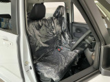 【運転席・助手席】内装ルームクリーニング済みです。しっかり綺麗にしていますので、是非、お確かめください。車に自信があるからこそ、是非一度ご来店頂き内外装も見てもらえると幸いです。