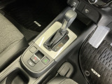 発進時から滑らかに加速する無段階変速のCVTはストップ&ゴーの多い街の中も快適です