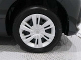 タイヤサイズは165/65R14です。