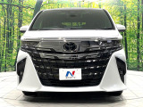 弊社では、全車『修復歴なし』のお車のみ取り扱っております。専任バイヤーによる厳選した仕入れの後、入庫後の車両チェックを行い、ネクステージが認定した高品質な中古車をご提供しております。