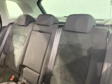 シートは適度な硬さによって長時間の運転でも疲れにくいと定評があります。国産車とは全く違った座り心地ですが、長年培われた欧州の椅子文化をご体感ください。
