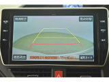 バックガイドモニターで、後方を確認しながら安心して駐車することができます。運転初心者も熟練者も必須の機能ですよ!