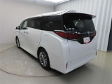 展示車はお客様のお住いの近くのネッツトヨタ石川のお店まで移動も可能です。最寄りの店舗までお気軽にご相談ください。