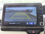 【バックカメラ装備済み】駐車の際の心強い味方!ガイドを見て確認しながら駐車できるので安全です。