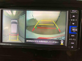 ダイハツのお店では、ダイハツを知り尽くしたプロフェッショナルが、専用の診断機器を使って各システムを点検。