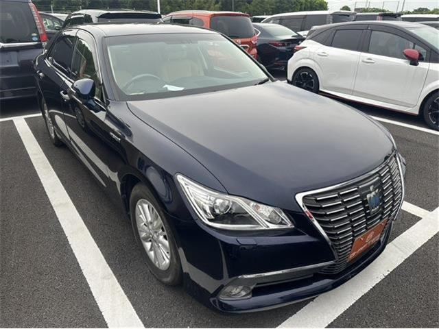 クラウン ハイブリッド 2.5 ロイヤルサルーンG 禁煙車 純正8型ナビ フルセグTV バッ