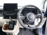 運転席のハンドル・シートは高さ調整が可能です