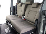 ゆとりある広々とした車内空間は、ドライブを始め買い物やレジャーなど、幅広く活躍します。一人でもみんなとでもお出かけを楽しみましょう!